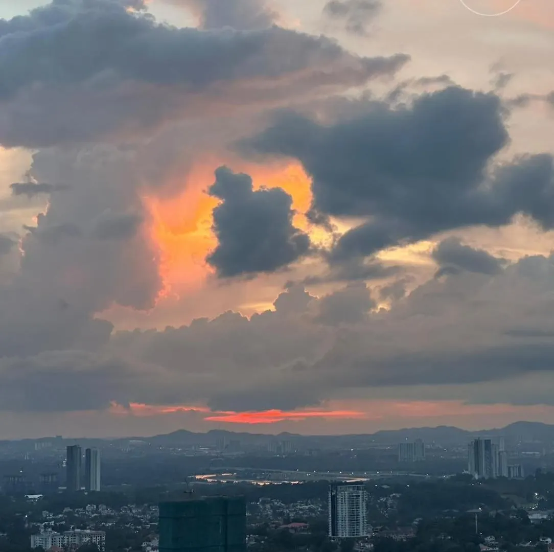 Tritower Near Ciq Johor Bahru By Jchome Mwm מלזיה